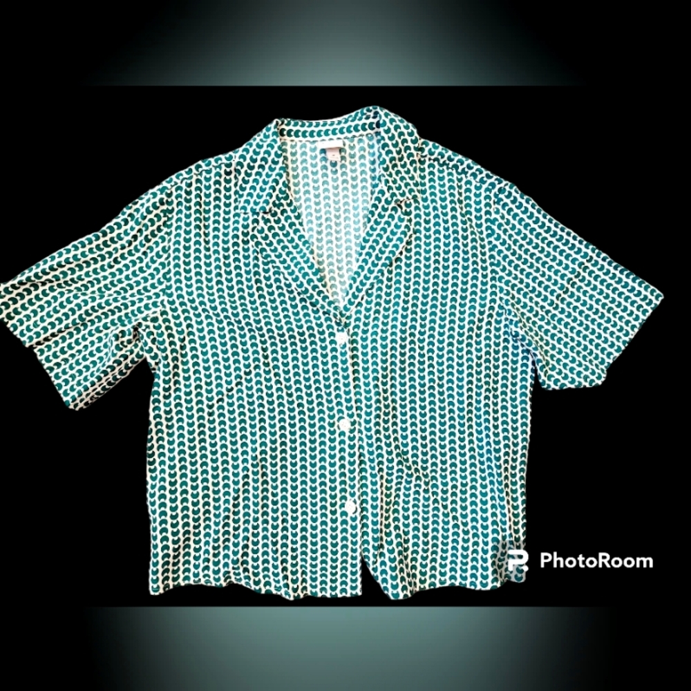 A New Day Green and White Blouse Size M